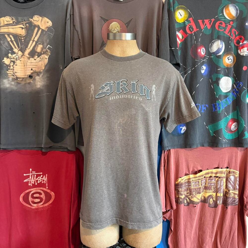 Vintage 1990s2000s skin industries skate